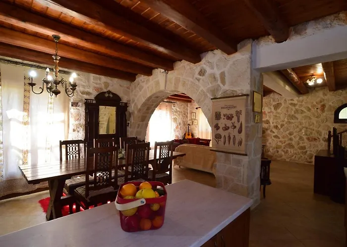 Kidoni Villas